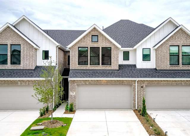 Property at 3752 Pierce Ln, Grand Prairie, TX 75052, 3 beds, 2.5 baths