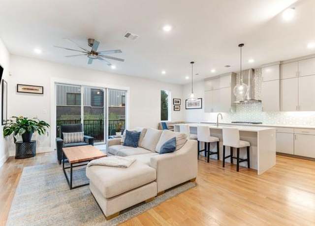 Property at 3912 Bowie Ln, Dallas, TX 75220, 3 beds, 2.5 baths