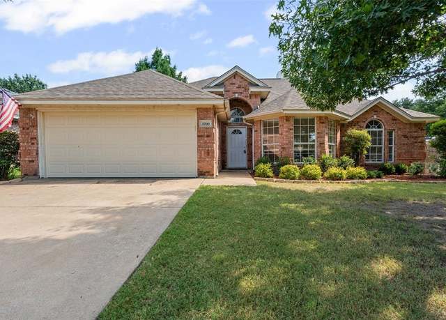 Property at 3700 Tulip Tree Dr, Fort Worth, TX 76137, 3 beds, 2 baths