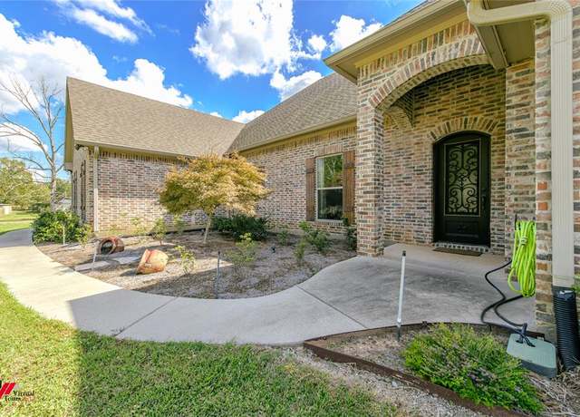 Property at 2551 Barron Rd, Keithville, LA 71047, 3 beds, 2 baths