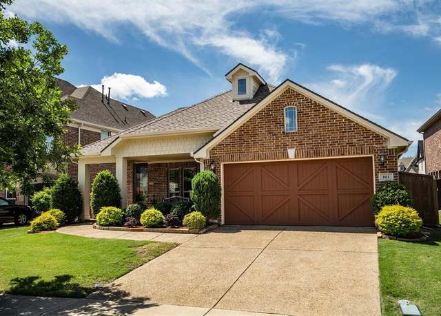 Property at 801 Marietta Ln, Aubrey, TX 76227, 3 beds, 2 baths