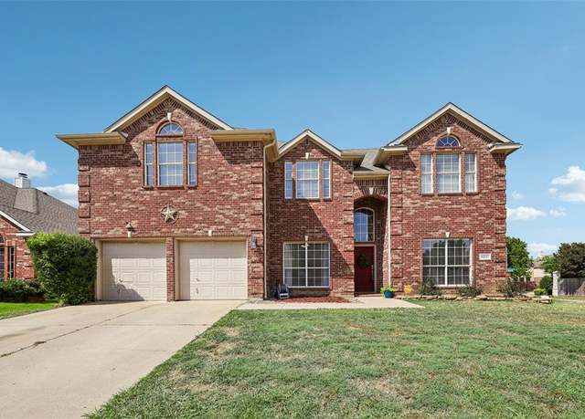 Property at 5221 Begonia Ct, Fort Worth, TX 76244, 5 beds, 3.5 baths