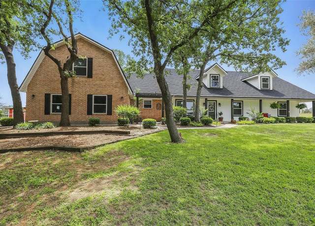 Property at 9816 County Road 603c, Burleson, TX 76028, 3 beds, 2.5 baths