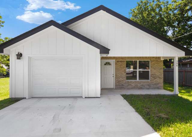 Property at 306 Sherman St, Nocona, TX 76255, 3 beds, 2 baths