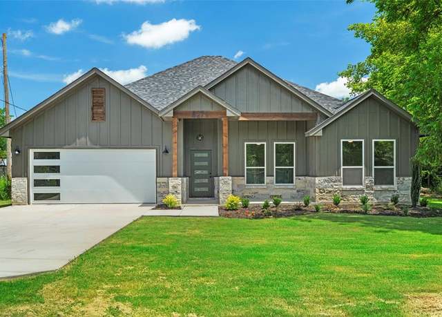 Property at 8271 Fairport Rd, Dallas, TX 75217, 3 beds, 2 baths