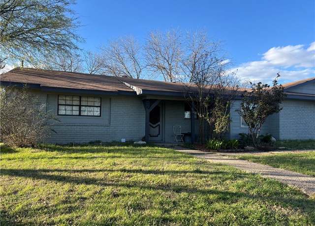 Property at 116 Linden Ln, Hewitt, TX 76643, 3 beds, 2 baths