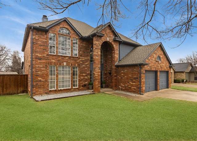 Property at 1017 Baldwin Dr, Arlington, TX 76012, 4 beds, 2.5 baths