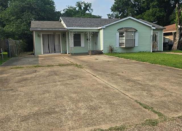 Property at 1405 Fullilove Dr, Bossier City, LA 71112, 3 beds, 1.5 baths