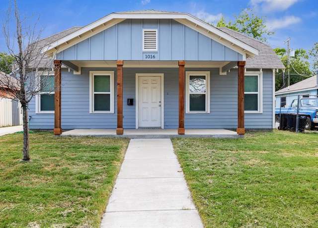 Property at 1016 E Cannon St, Fort Worth, TX 76104, 3 beds, 2 baths