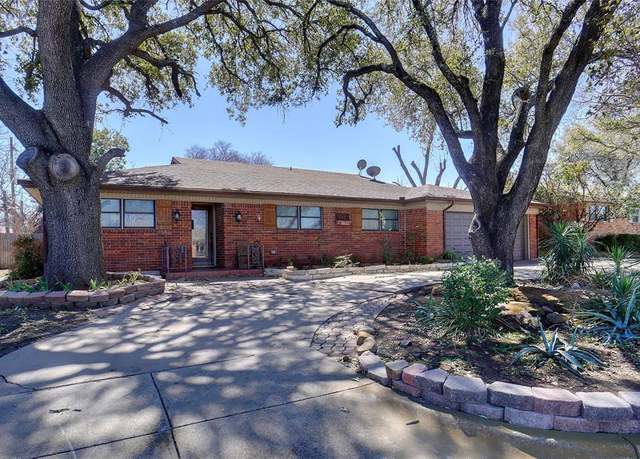 Property at 6720 Corona Dr, North Richland Hills, TX 76180, 3 beds, 3 baths