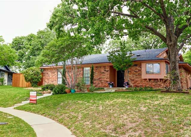 Property at 129 Edgewood Dr, Coppell, TX 75019, 3 beds, 2 baths