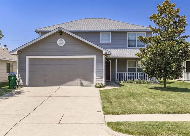 Property at 1575 Sandhurst Dr, Waxahachie, TX 75165, 4 beds, 2.5 baths