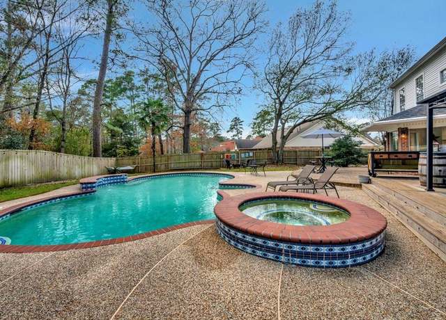 Property at 12 Columbia Ct, Lufkin, TX 75901, 5 beds, 3.5 baths