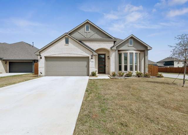 Property at 225 Clairmont Dr, Ponder, TX 76259, 4 beds, 2 baths