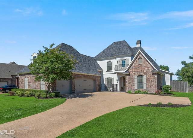 Property at 226 Poydras Ave, Bossier City, LA 71111, 5 beds, 4.5 baths