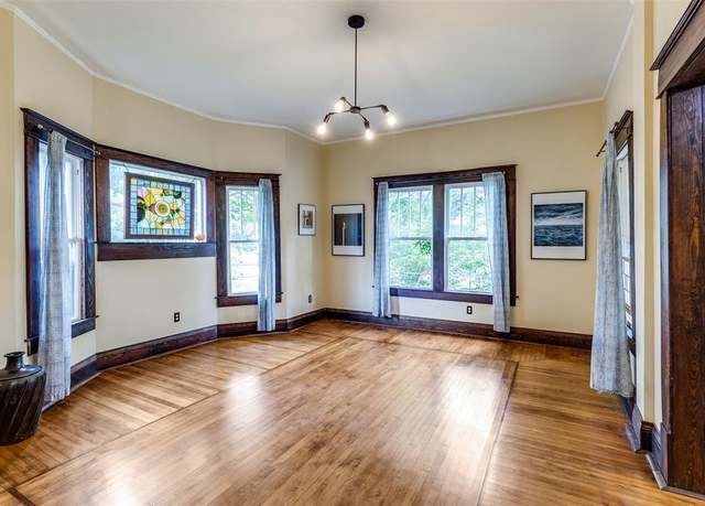 Property at 5020 Junius St, Dallas, TX 75214, 3 beds, 2.5 baths