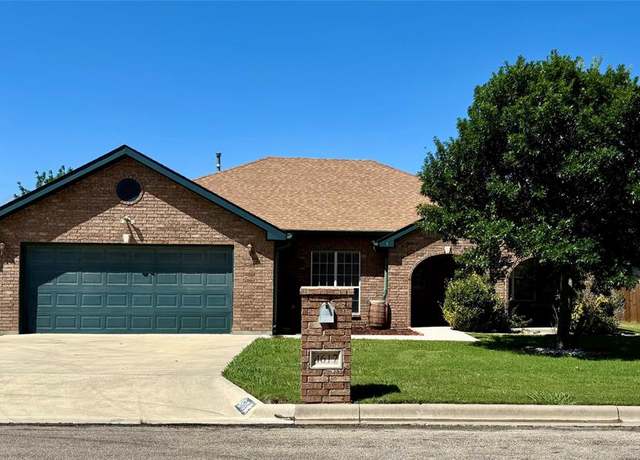 Property at 4617 Kay Dr, Brownwood, TX 76801, 3 beds, 2 baths