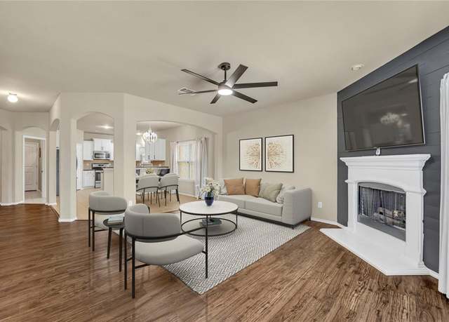 Property at 608 Jouette St, Farmersville, TX 75442, 3 beds, 2.5 baths