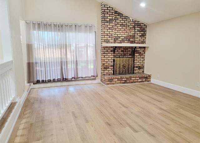 Property at 2905 E Park Blvd, Plano, TX 75074, 3 beds, 2 baths