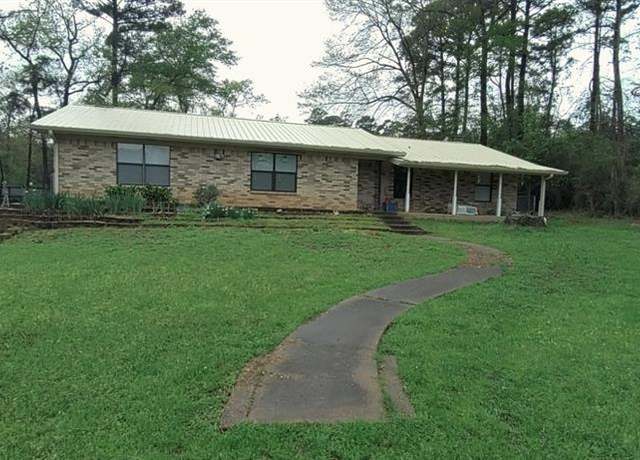 Property at 231 Berea 9, Jefferson, TX 75657, 3 beds, 2 baths