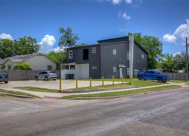 Property at 2817 Vinnie St, Greenville, TX 75401