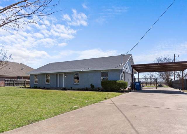 Property at 924 Bayport Dr, Lancaster, TX 75134, 4 beds, 2 baths