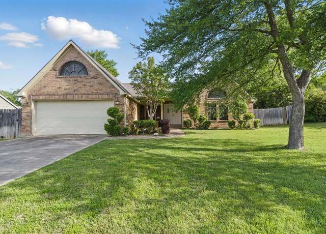 Property at 7525 Teakwood Ct, North Richland Hills, TX 76182, 3 beds, 2 baths