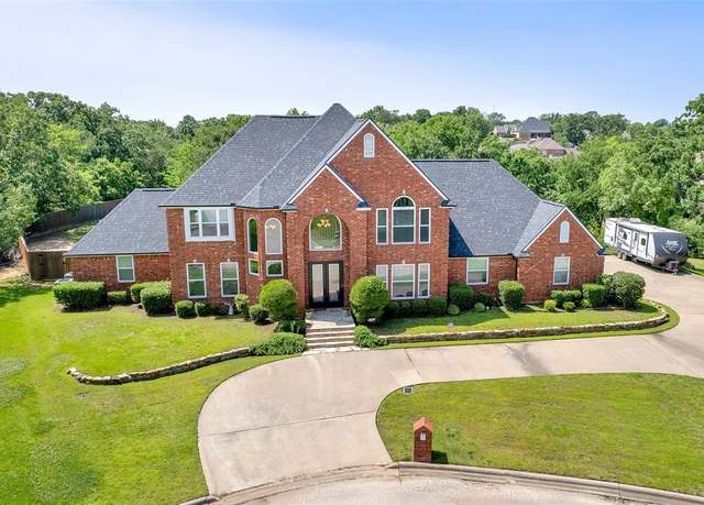 Property at 2104 Turtlecreek, Denison, TX 75020, 4 beds, 3.5 baths