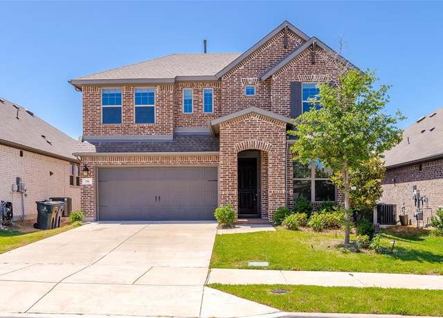 Property at 106 Camelia St, Garland, TX 75043, 5 beds, 3.5 baths