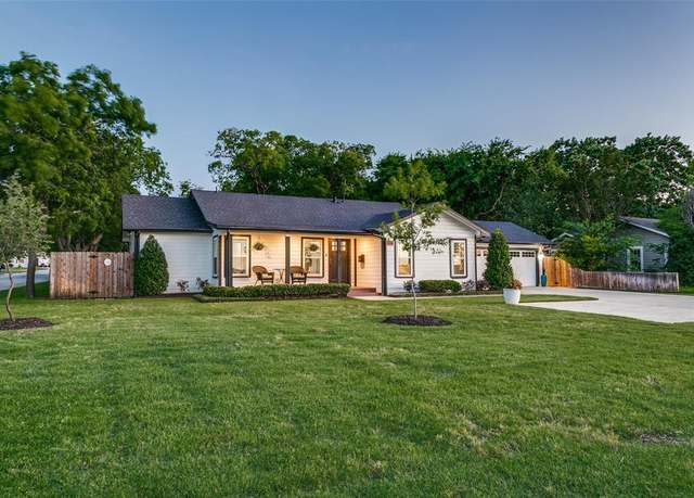 Property at 854 E Wall St, Grapevine, TX 76051, 3 beds, 2 baths