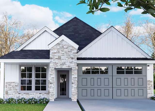 Property at 148 Cottonwood St, Fort Worth, TX 76111, 4 beds, 2 baths