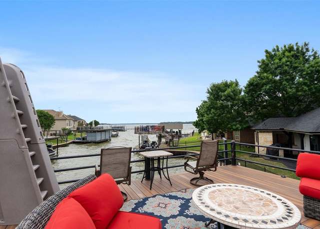 Property at 115 Saint Annes Dr, Mabank, TX 75156, 4 beds, 3.5 baths