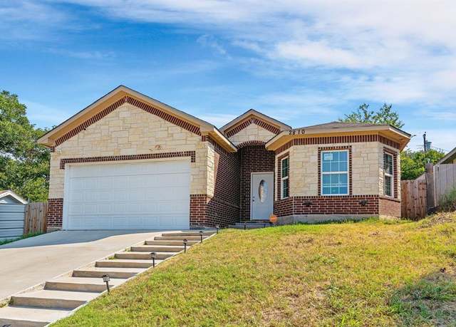Property at 2810 19th St, Fort Worth, TX 76106, 4 beds, 2 baths