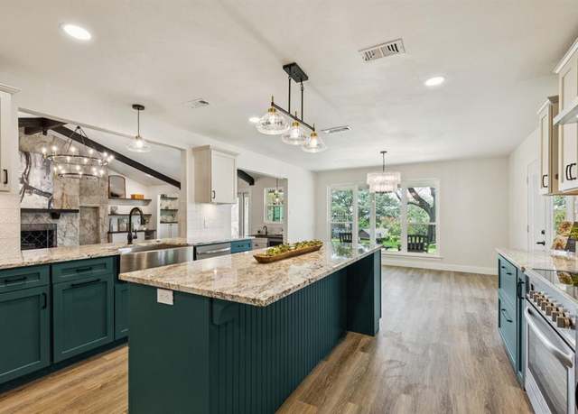 Property at 7408 Golf Club Dr, Fort Worth, TX 76179, 4 beds, 3 baths