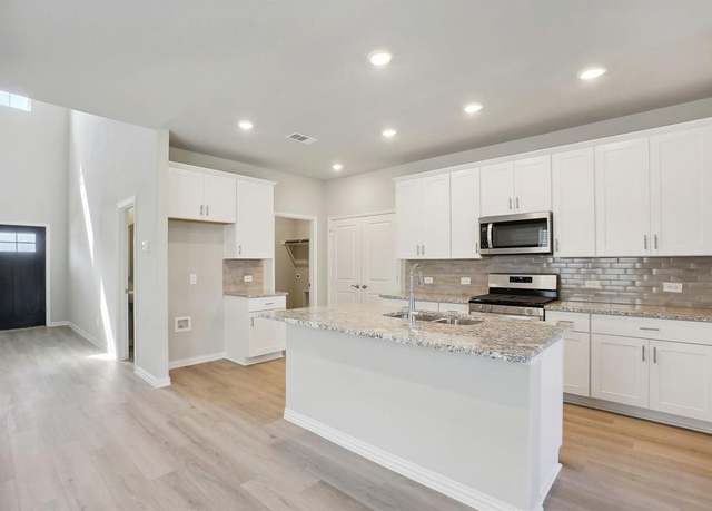 Property at 911 Pine Beach Dr, Princeton, TX 75071, 4 beds, 2.5 baths