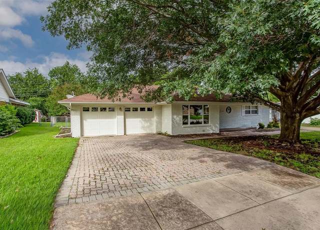 Property at 5613 Morley Ave, Fort Worth, TX 76133, 4 beds, 2.5 baths