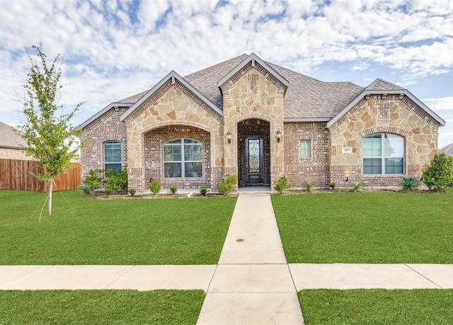 Property at 483 S Hill Dr, Waxahachie, TX 75165, 3 beds, 2.5 baths