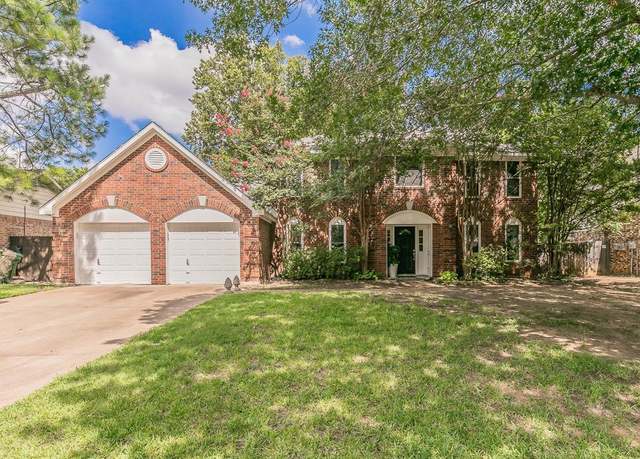 Property at 4153 Harvestwood Dr, Grapevine, TX 76051, 4 beds, 2.5 baths