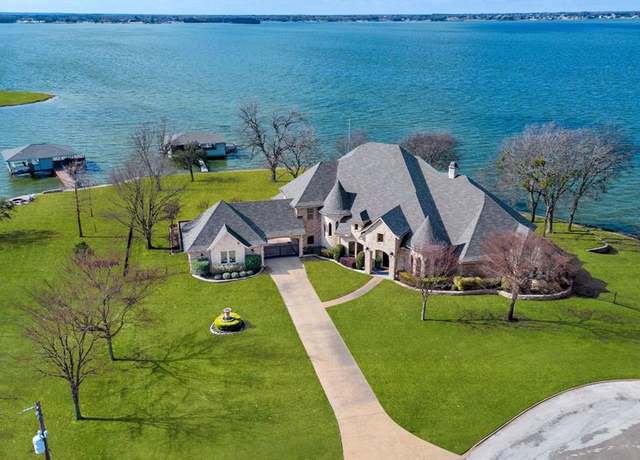 Property at 507 Chambers Point Dr, Kerens, TX 75144, 5 beds, 4.5 baths