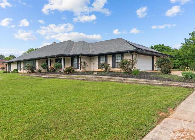 Property at 7393 Waterwood Dr, Greenwood, LA 71033, 4 beds, 3.5 baths