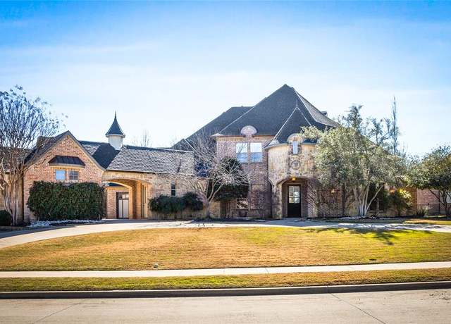 Property at 3305 Club View Dr, Denton, TX 76226, 4 beds, 4.5 baths