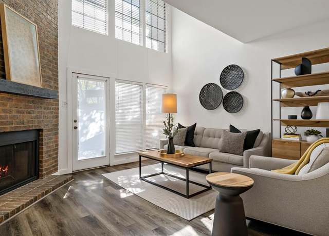 Property at 9910 Royal Ln #1401, Dallas, TX 75231, 1 bed, 1.5 baths