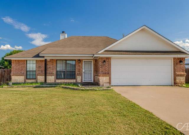 Property at 1601 Highland St, Baird, TX 79504, 3 beds, 2 baths