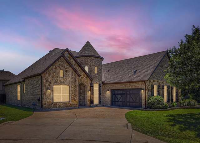 Property at 600 Oakmont Ct, Desoto, TX 75115, 4 beds, 3 baths