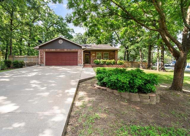 Property at 143 Doe Run Rd, Gun Barrel City, TX 75156, 3 beds, 2 baths