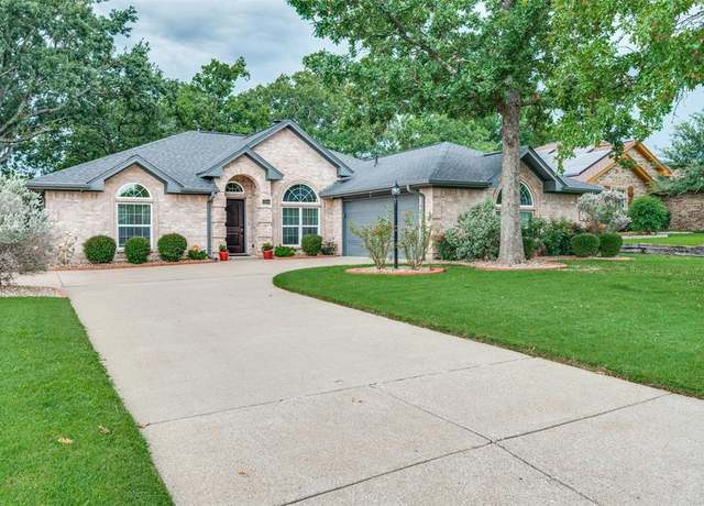 Property at 1264 Stonehill Ct, Kennedale, TX 76060, 4 beds, 3 baths