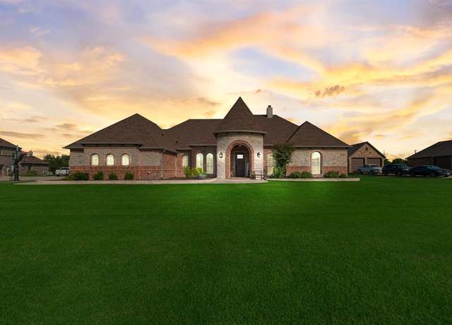 Property at 11088 Whispering Ln, Talty, TX 75126, 4 beds, 3 baths