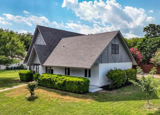 Property at 1723 W Doyle St, Granbury, TX 76048, 4 beds, 3 baths