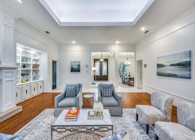 Property at 8414 Clover Meadow Dr, Dallas, TX 75231, 4 beds, 3.5 baths