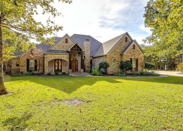 Property at 143 Coldwater Creek Ln, Weatherford, TX 76088, 5 beds, 5 baths